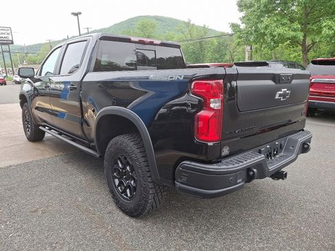 Certified 2024 Chevrolet Silverado 1500 ZR2 w/ ZR2 Bison Edition image 4