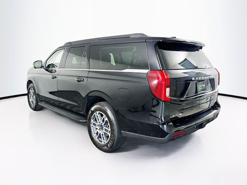 Used 2025 Ford Expedition Max Active RWD image 5