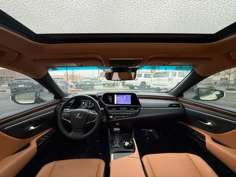 Certified 2024 Lexus ES 350 w/ Premium Package image 14