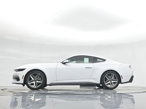 New 2025 Ford Mustang Coupe image 7