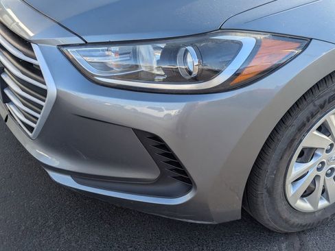 Used 2018 Hyundai Elantra SE w/ Cargo Package image 12