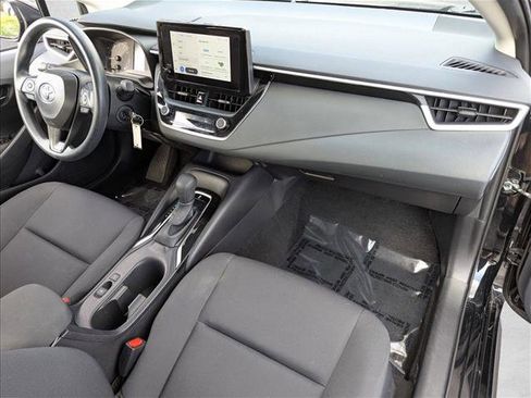 Certified 2025 Toyota Corolla LE image 21