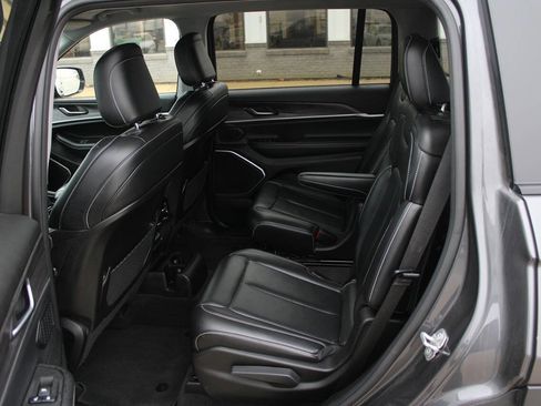 Used 2021 Jeep Grand Cherokee L Limited image 12