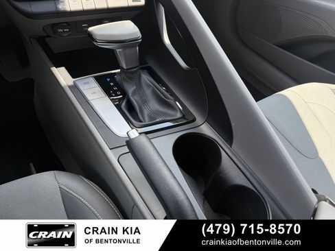 Used 2023 Hyundai Elantra SEL FWD image 19