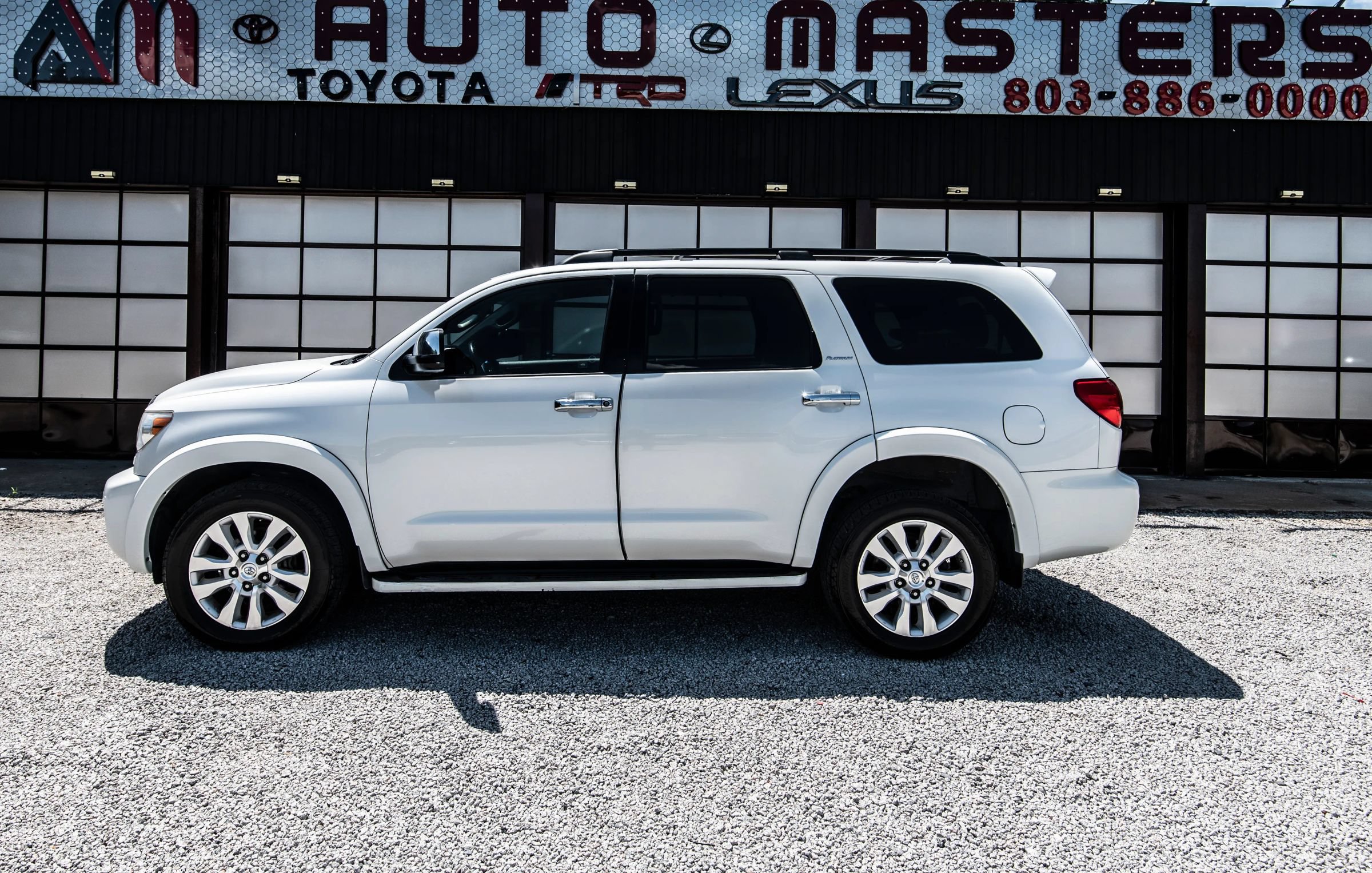 Used 2014 Toyota Sequoia Platinum AWD/4WD image 5