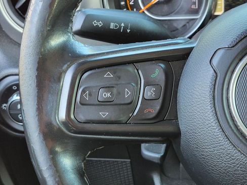 Used 2021 Jeep Gladiator Sport AWD/4WD image 15