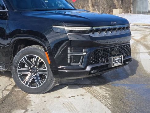 New 2026 Jeep Grand Wagoneer w/ HD Trailer Tow Package image 2