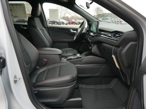 New 2026 Ford Escape ST-Line w/ Tech Pack #1 AWD/4WD image 14