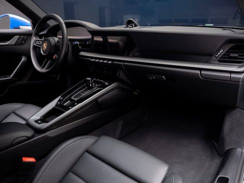 Used 2025 Porsche 911 Carrera image 61