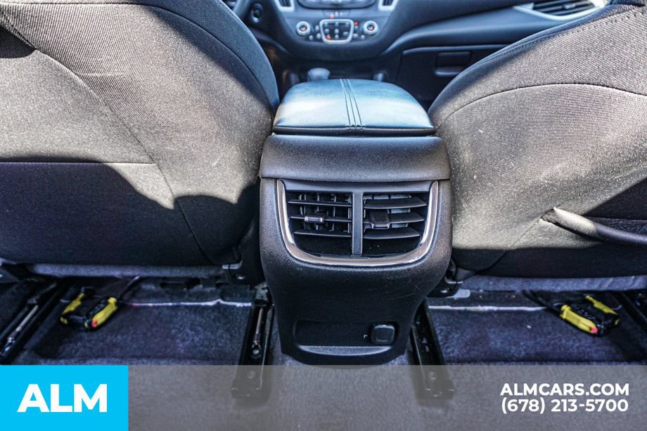 Used 2025 Chevrolet Malibu LT FWD image 30
