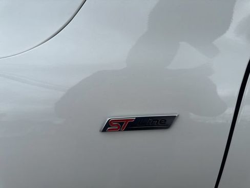 Certified 2023 Ford Escape ST-Line Elite w/ Premium Technology Package AWD/4WD image 10