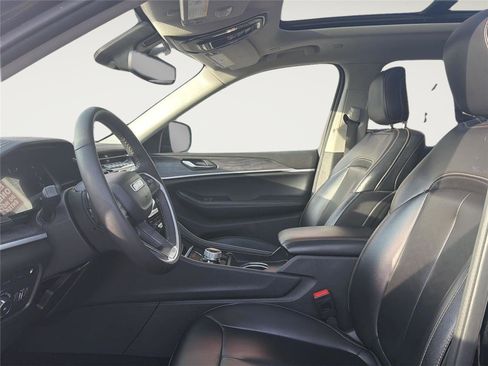 Used 2024 Jeep Grand Cherokee Limited 4xe image 16