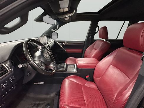 Used 2023 Lexus GX 460 Luxury w/ Sport Design Package AWD/4WD image 13