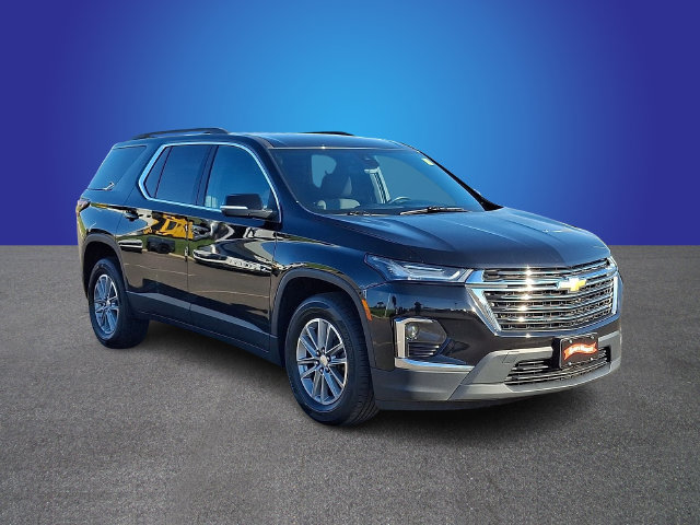Used 2023 Chevrolet Traverse LT FWD image 3