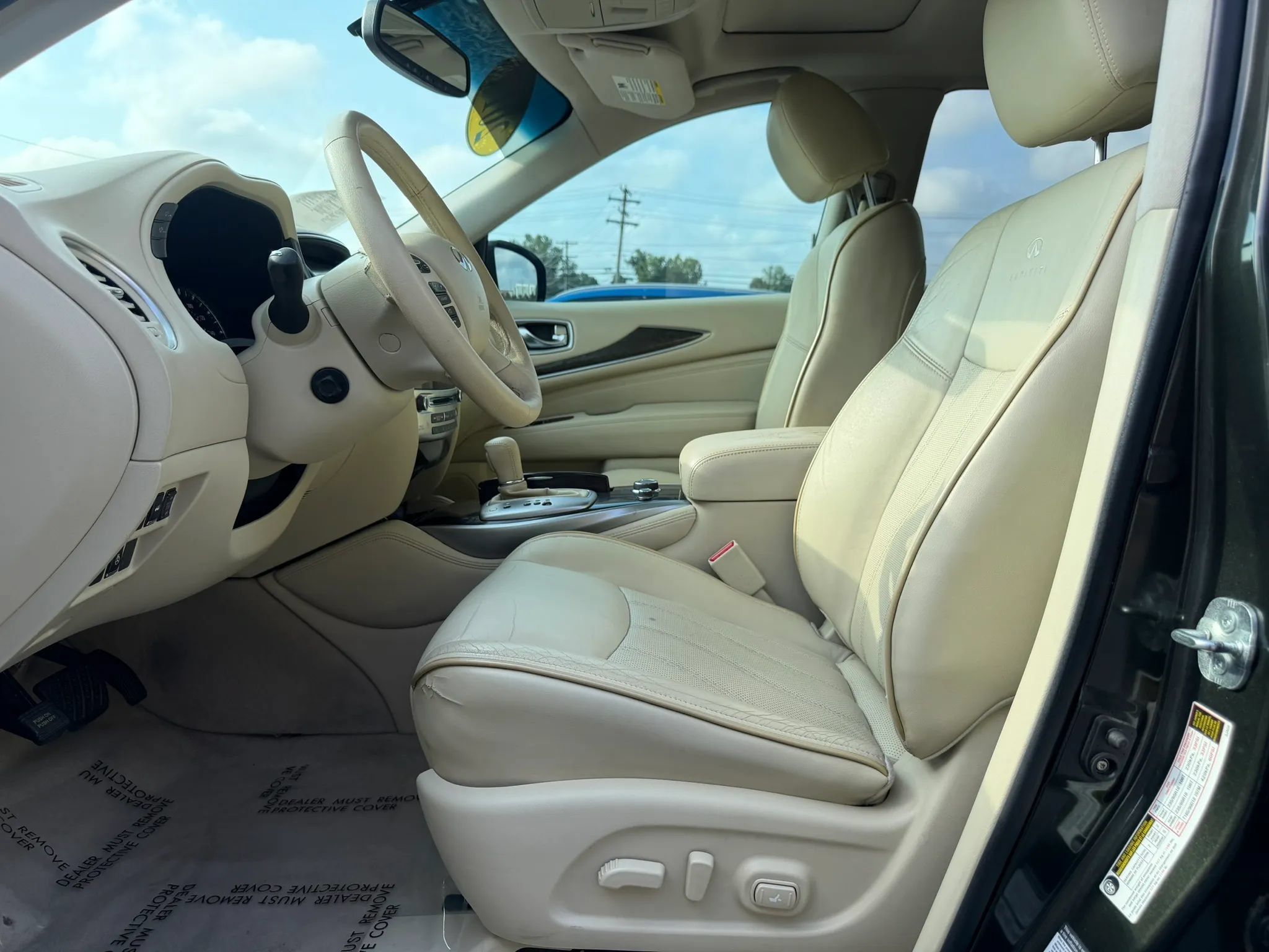 Used 2014 INFINITI QX60 Luxe w/ Premium Package AWD/4WD image 12