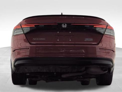 Used 2024 Honda Accord Sport image 6