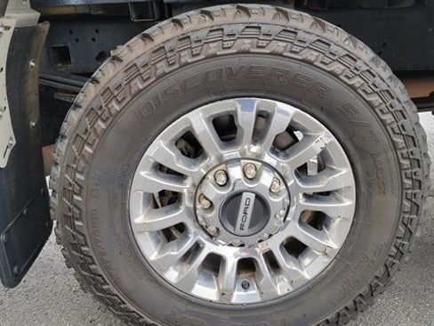 Used 2021 Ford F250 Lariat w/ Lariat Ultimate Package image 17