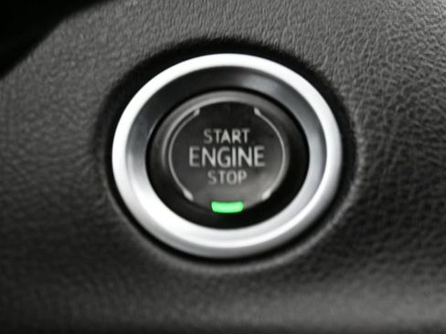 Used 2022 Cadillac XT4 Premium Luxury w/ Safety Alert Package image 32