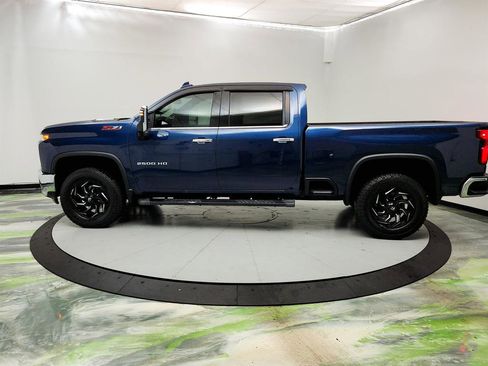 Used 2020 Chevrolet Silverado 2500 LTZ w/ LTZ Plus Package image 8