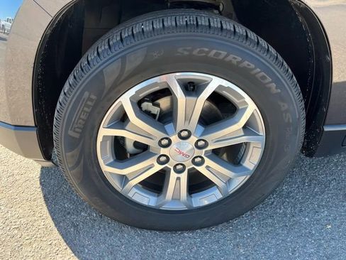 Used 2016 GMC Acadia SLT image 10