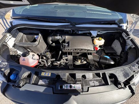 Used 2021 Mercedes-Benz Sprinter 2500 image 37