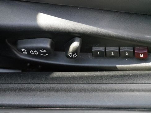 Used 2006 BMW Z4 3.0i RWD image 20