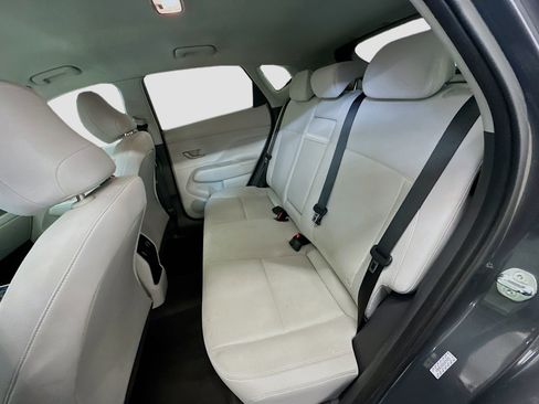 Used 2024 Hyundai Kona SEL image 28