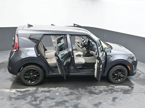 Used 2025 Kia Soul LX w/ LX Technology Package image 85
