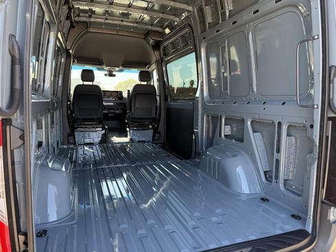New 2025 Mercedes-Benz Sprinter 2500 image 19