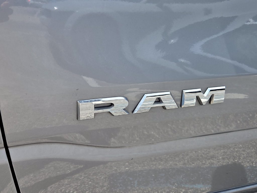 Used 2025 RAM 1500 Big Horn AWD/4WD image 12