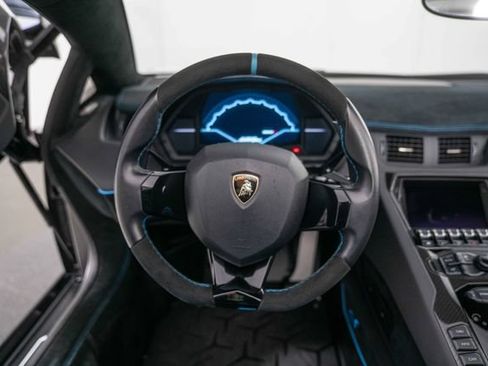 Used 2017 Lamborghini Aventador LP 750-4 Superveloce AWD/4WD image 17
