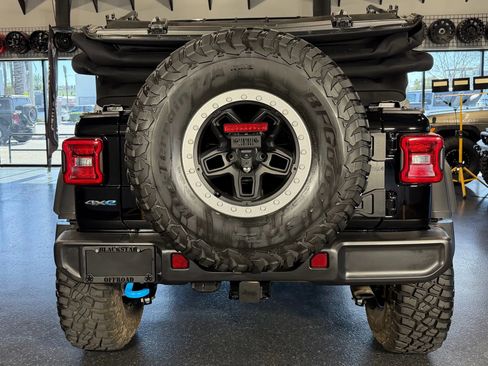 Used 2023 Jeep Wrangler Unlimited Rubicon 4xe AWD/4WD image 20