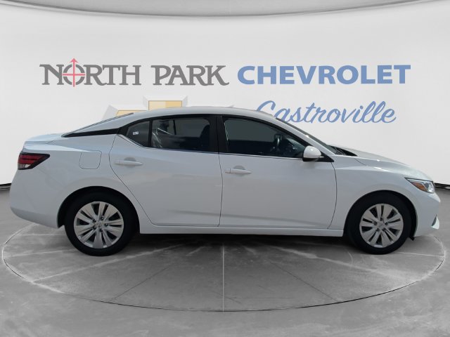 Used 2023 Nissan Sentra S FWD image 2