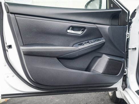 Used 2025 Nissan Sentra SV w/ All-Weather Package image 19