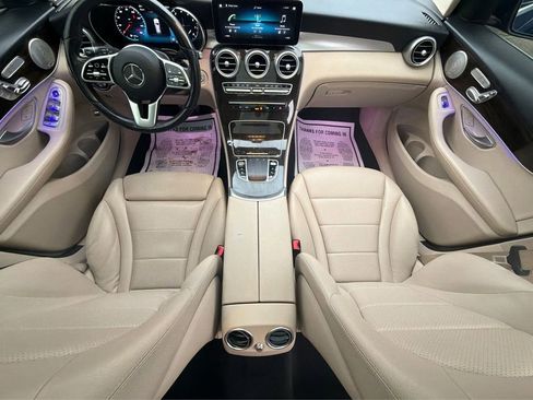Used 2021 Mercedes-Benz GLC 300 4MATIC w/ Premium Package image 15