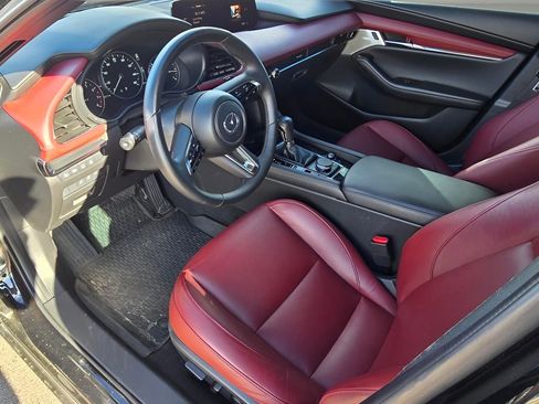 Used 2025 MAZDA MAZDA3 Hatchback w/Premium Plus Pkg image 25