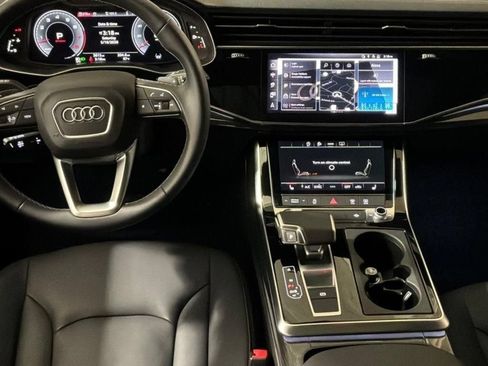 Used 2025 Audi Q8 Premium w/ Convenience Package AWD/4WD image 15