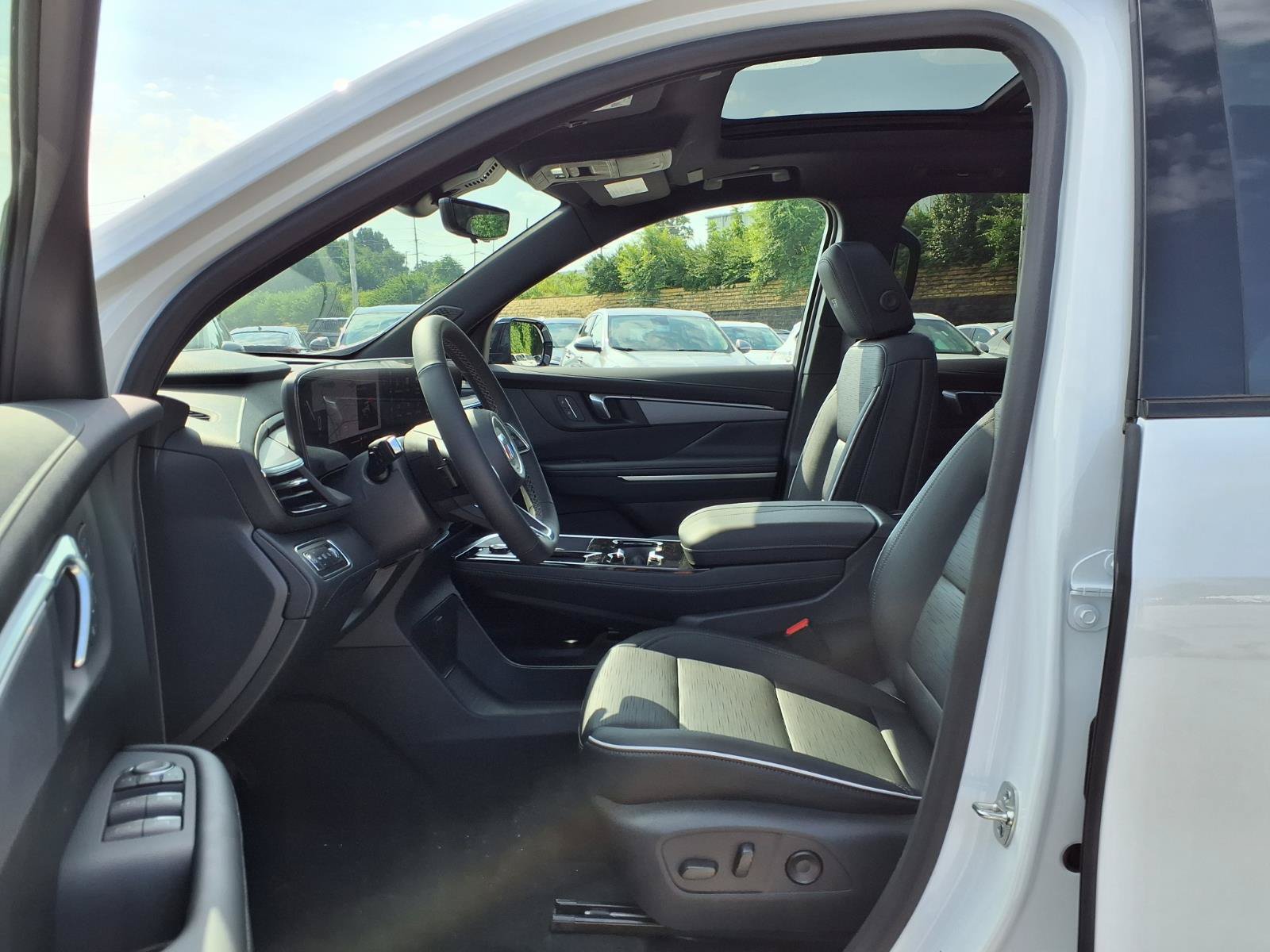 New 2026 Buick Enclave Sport Touring w/ Power Package FWD image 17