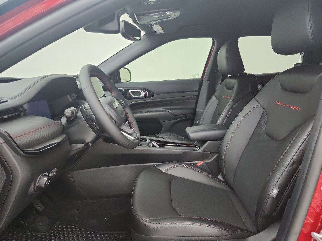 New 2026 Jeep Compass Trailhawk AWD/4WD image 18