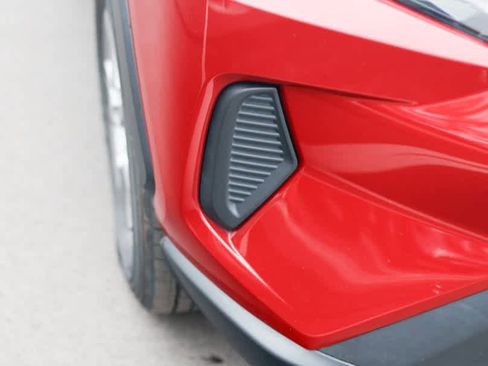 Used 2023 Toyota RAV4 XLE image 17