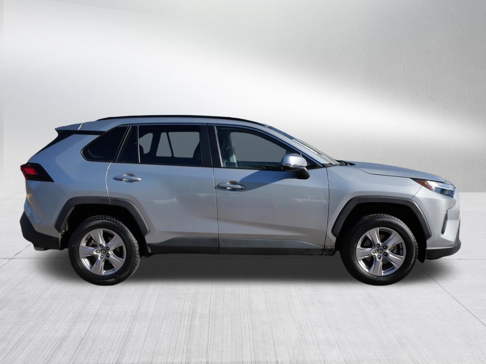 Certified 2025 Toyota RAV4 XLE AWD/4WD image 9