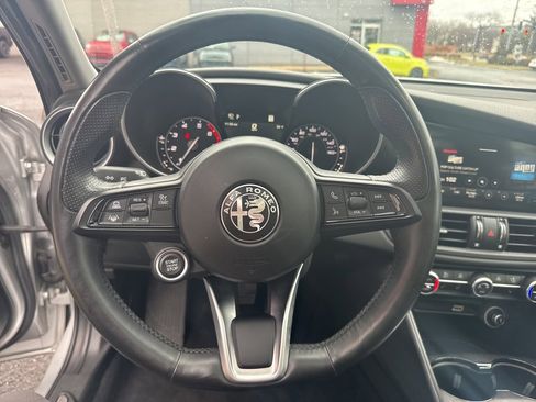 Used 2021 Alfa Romeo Giulia Ti w/ Active Assist 2 Package TI image 32