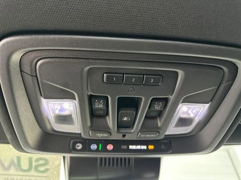 Used 2024 Chevrolet Silverado 2500 High Country w/ Technology Package image 29