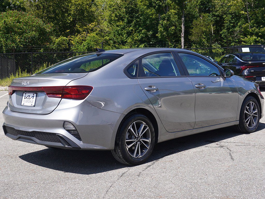 Used 2023 Kia Forte LXS FWD image 6