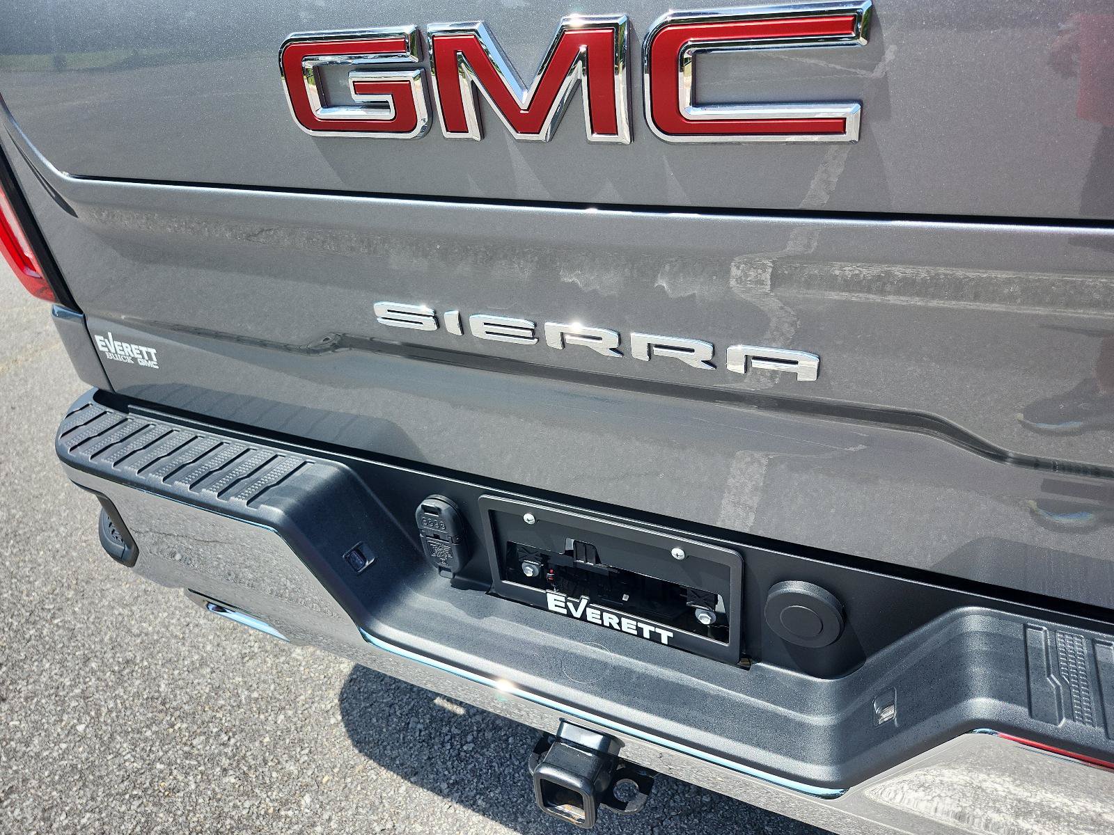 Used 2026 GMC Sierra 1500 SLT w/ SLT Premium Package AWD/4WD image 4