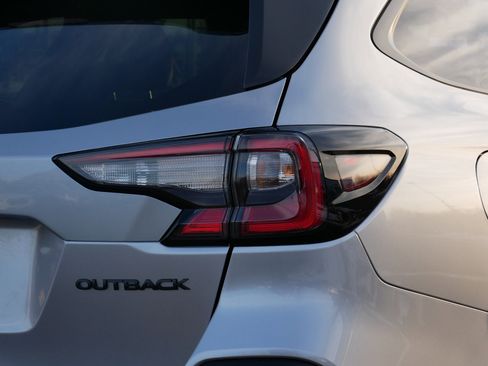 Used 2025 Subaru Outback Onyx Edition w/ Tech Package 3 image 17