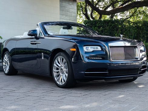 Certified 2020 Rolls-Royce Dawn RWD image 15