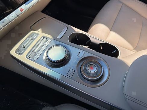 Used 2023 Genesis GV70 2.5T w/ Select Package image 30