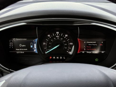 Used 2018 Ford Fusion SE w/ Equipment Group 602A FWD image 28