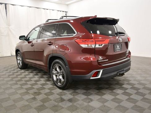 Used 2018 Toyota Highlander Limited Platinum AWD/4WD image 5